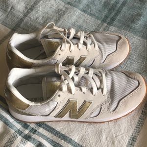 J. Crew New Balance 520 sneakers